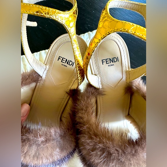 Fendi Colorblock
Mink Sandals - Picture 9 of 13
